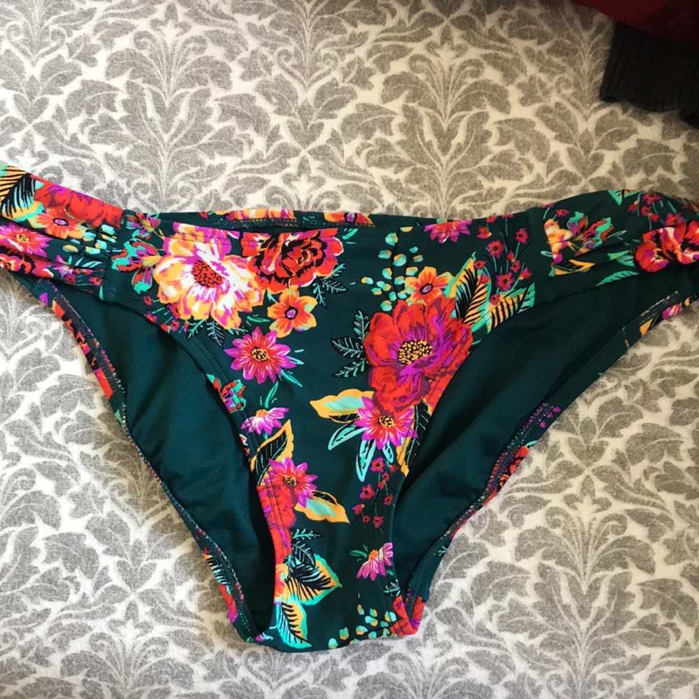Bikini bottoms
